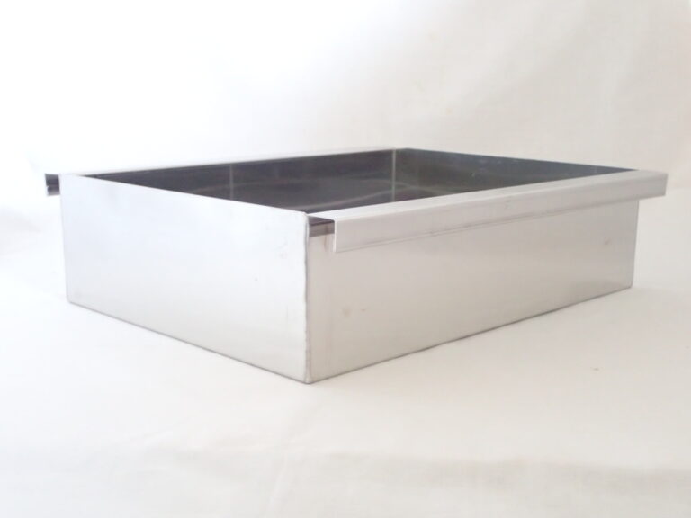 特注ステンレス取手付きシンプル角容器